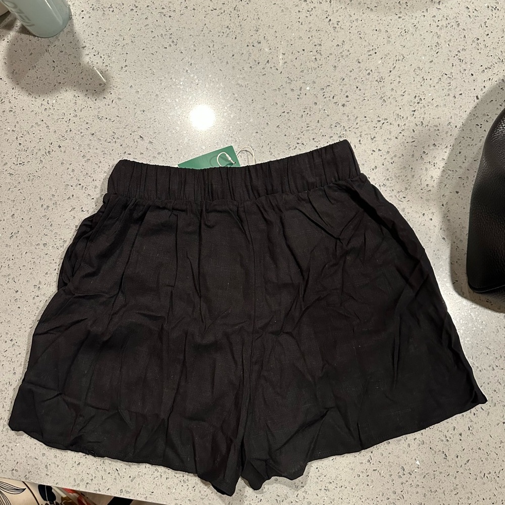 HALARA Women's Black Athletic Shorts